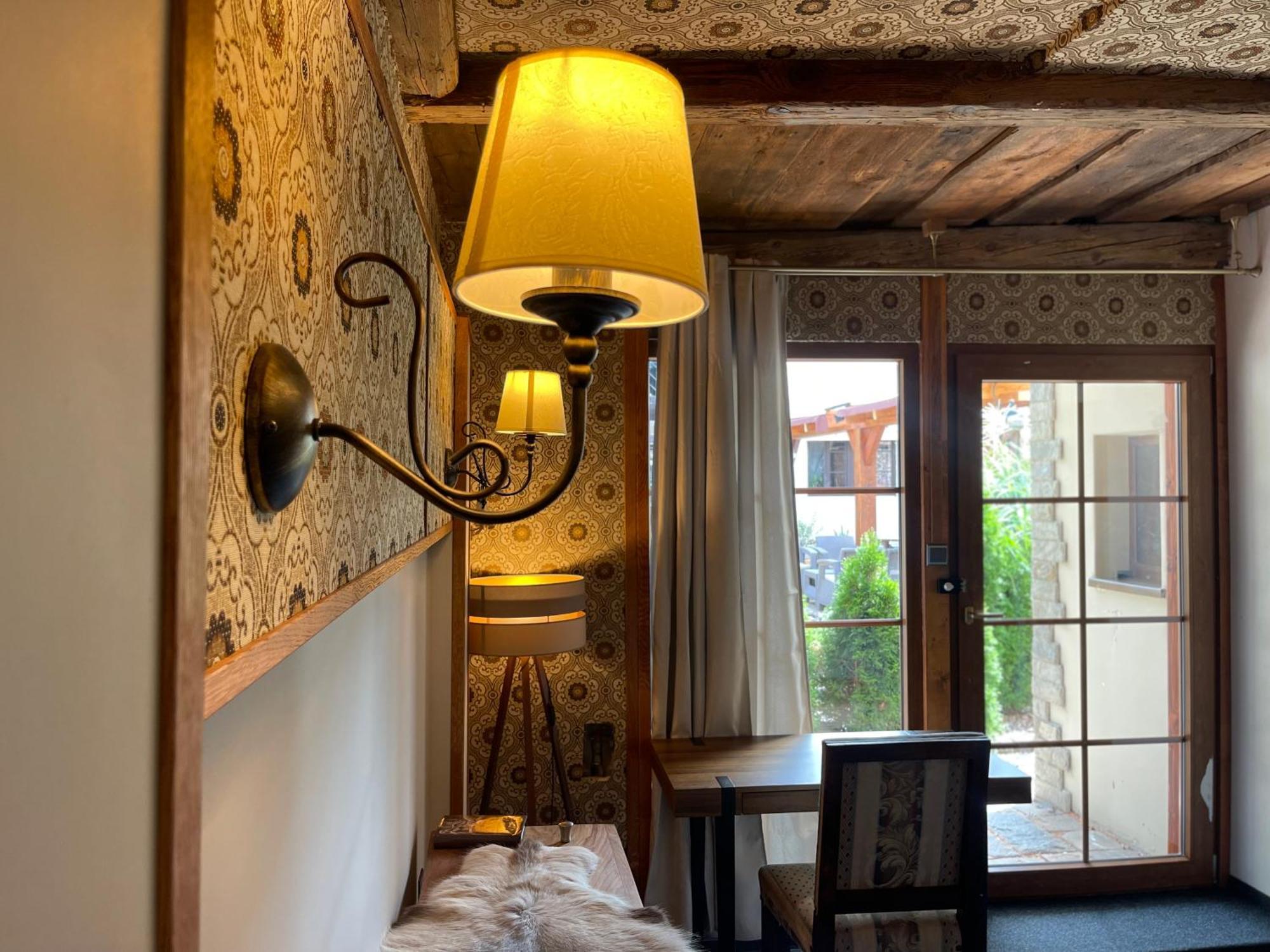 Hotel Veveri Veverska Bityska Екстериор снимка